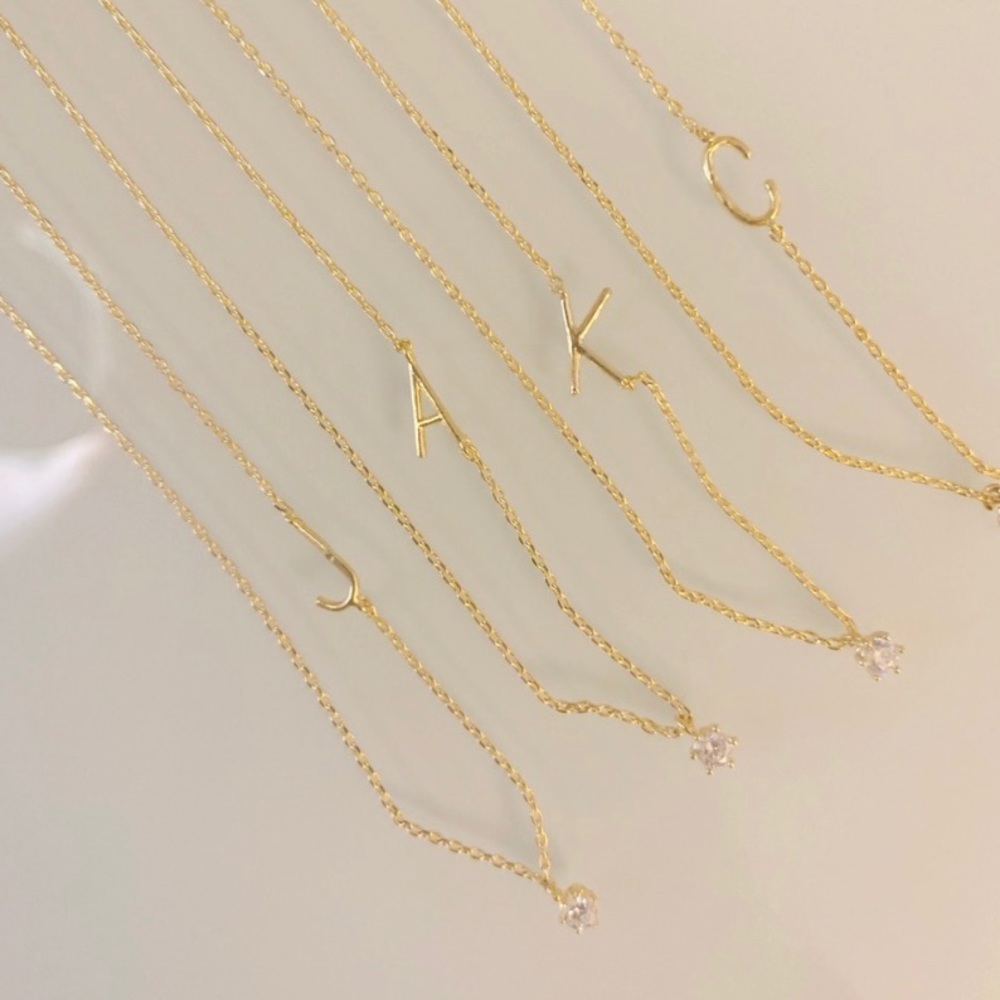 Initial ‘C’ Dainty necklace